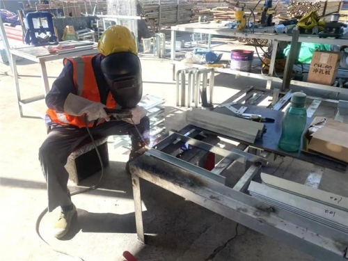 【一线投影】职业：σ蛩丶觳 筑牢职工健康防线